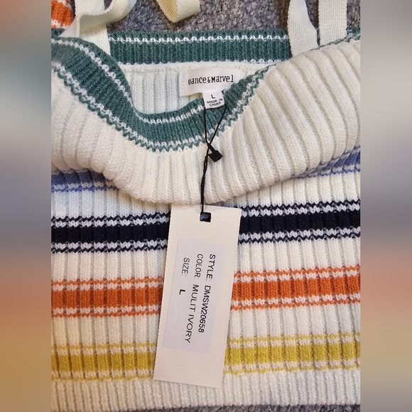 Dance & Marvel Two Piece Cropped Striped Sweater Size Large NWT - Picture 5 of 8